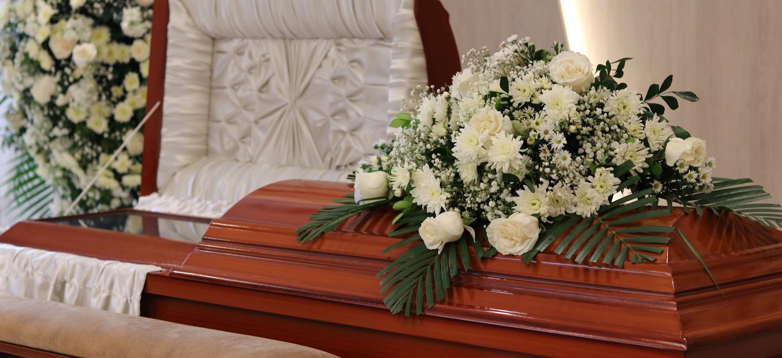 Línea de cofres disponibles en Jardines de Esperanza